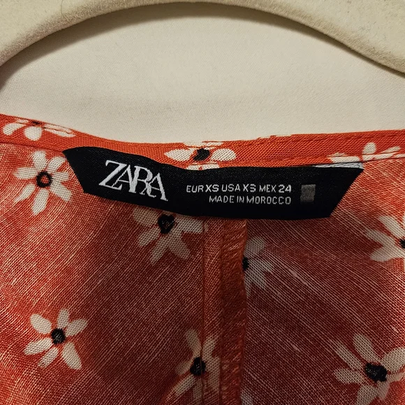 Zara Red Floral Blouse - Picture 3 of 3